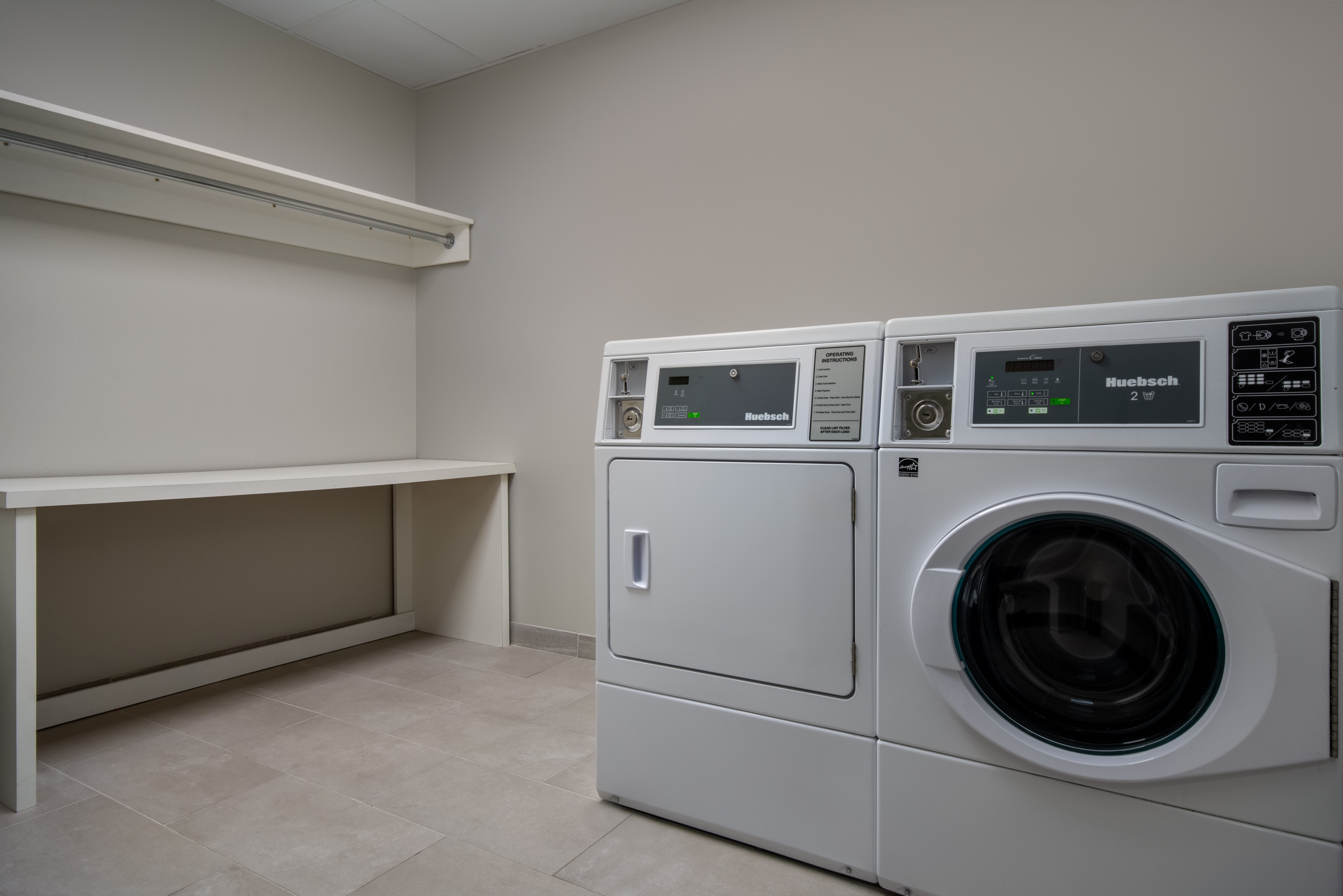 Holiday Inn Express & Suites Muskegon - Grand Haven, an IHG Hotel 9/32