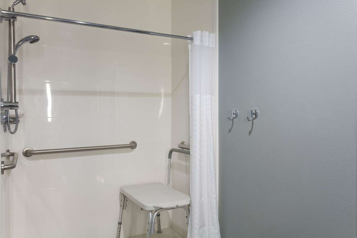 La Quinta Inn Suites By Wyndham Ft Myers Sanibel Gateway 58/58