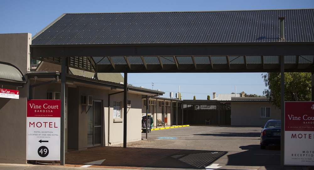 Vine Inn Barossa 3/53