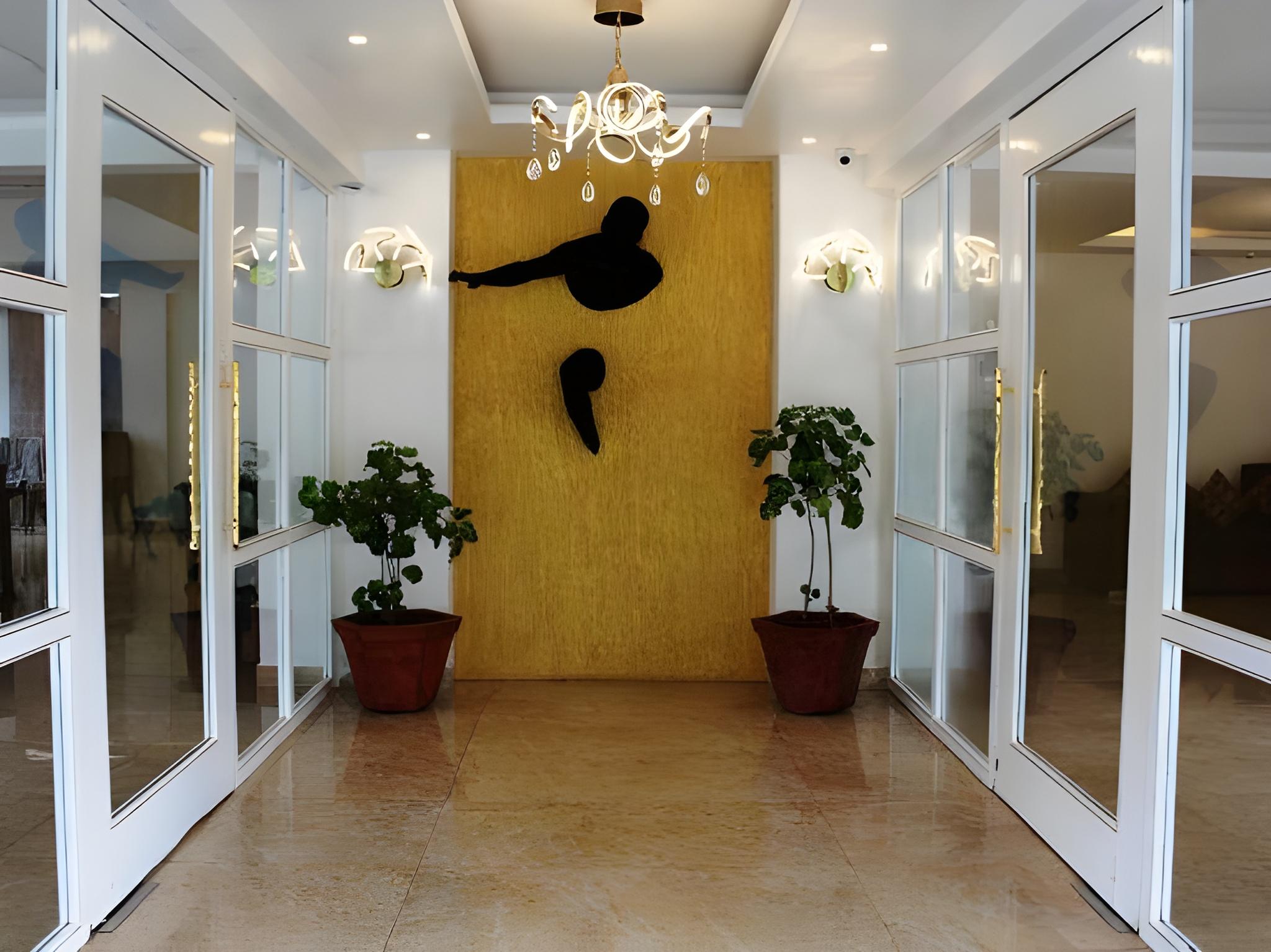 Hotel Golden Plateau 10/19