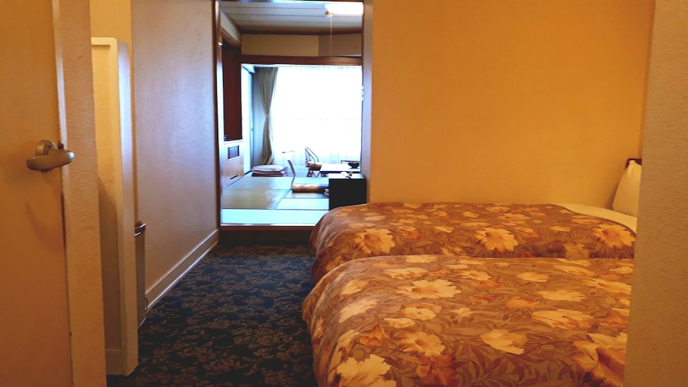 Lakeland Hotel Mizunosato 17/50