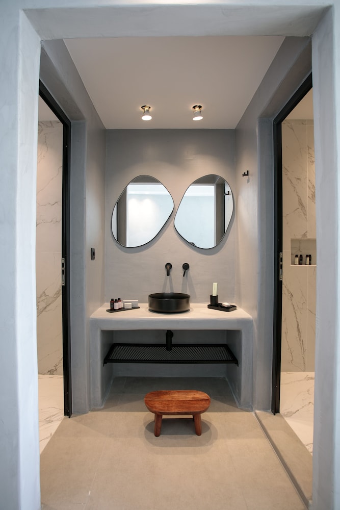 Iphimedeia Apartments Suites 40/75