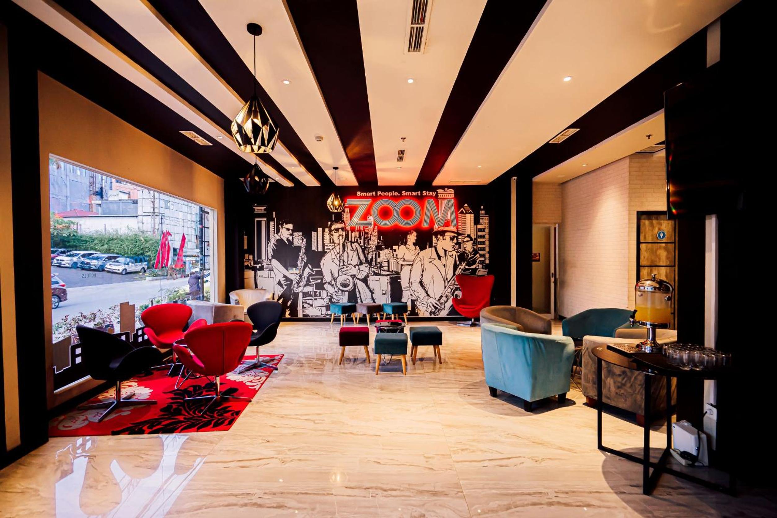 Zoom Hotel Mulawarman 24/47