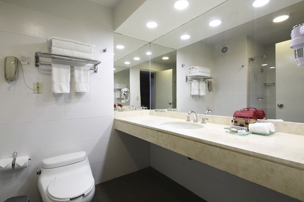 CASA ANDINA PREMIUM PIURA 32/76