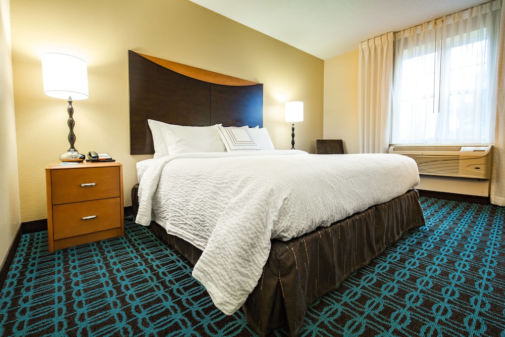 Fairfield Inn Suites By Marriott Portsmouth Exeter 10/28