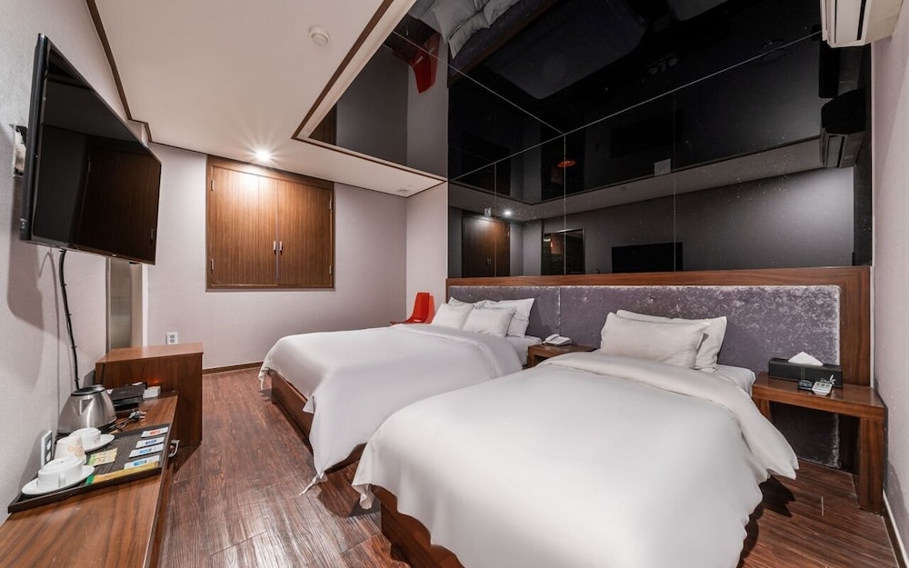 Echae Hotel 25/88