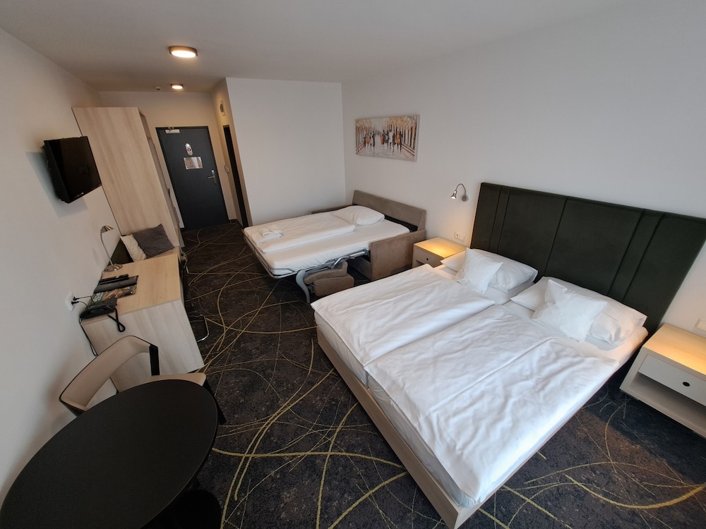 Hotel Valcha 11/48