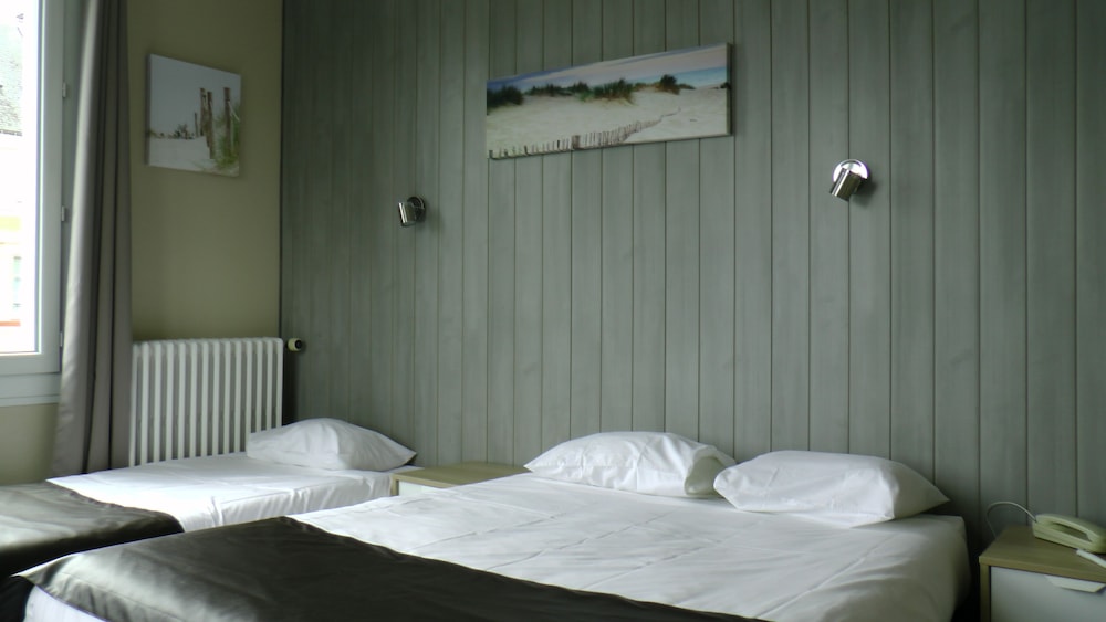L Univers Hotel 10/41