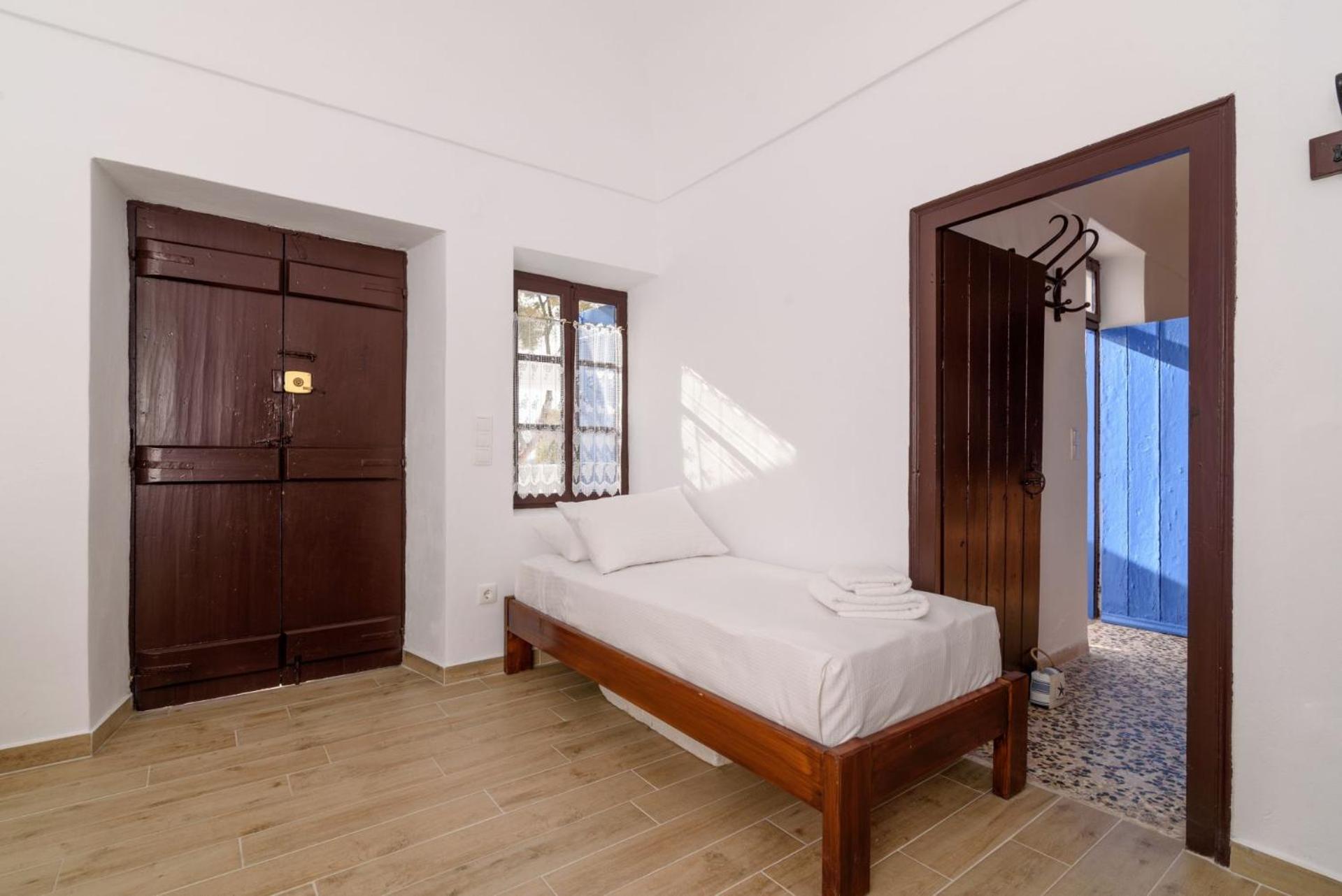Villa, Beach Front، Santorini Crystal Blue 2/10
