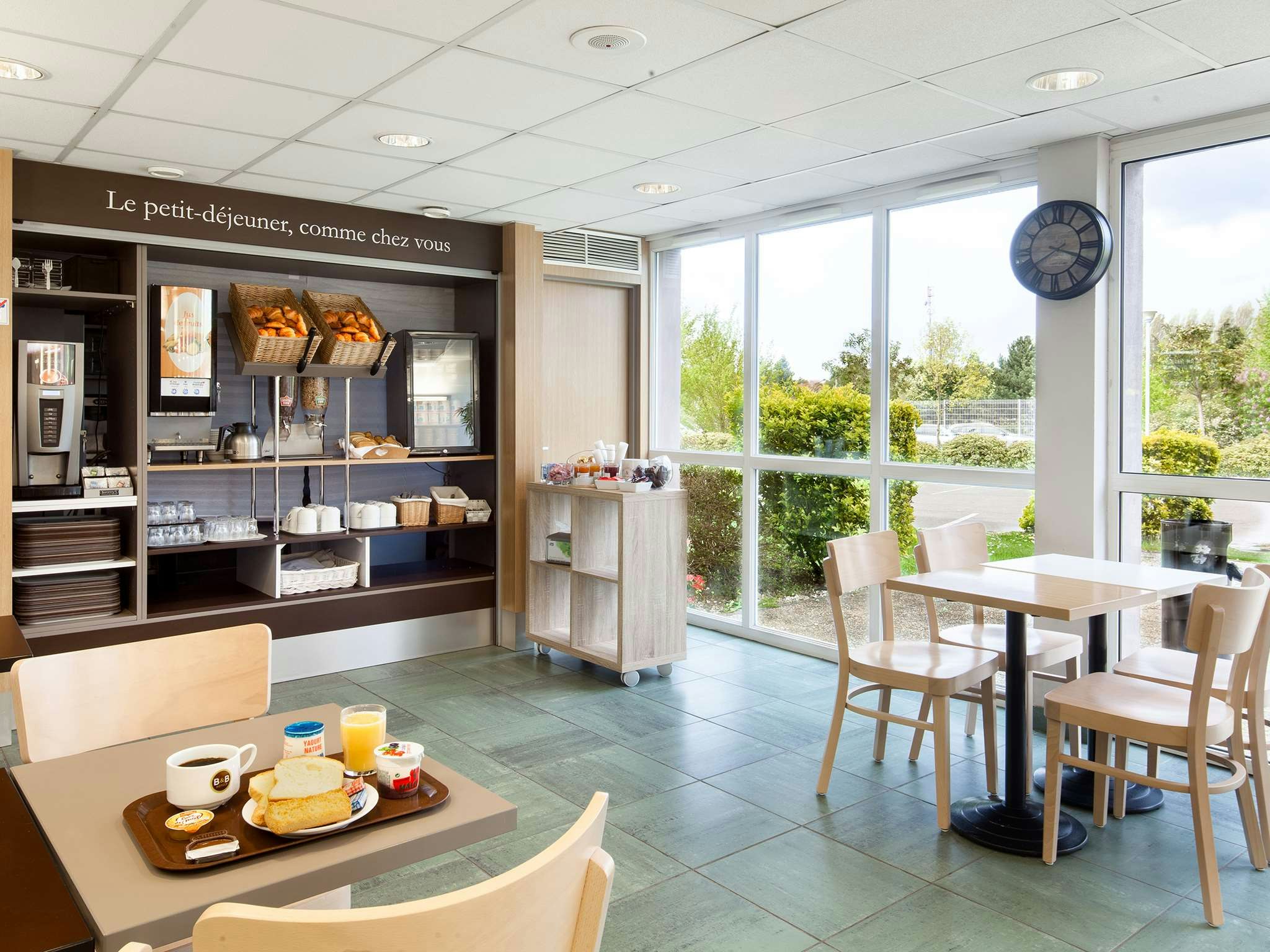 B&B HOTEL Creil Chantilly 9/11