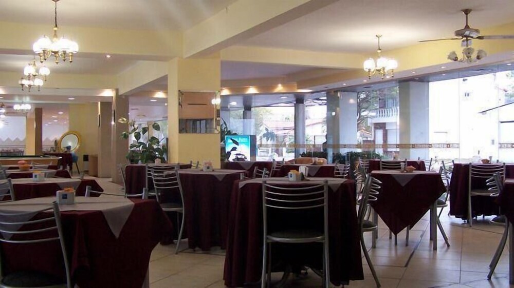 San Remo Resort 16/22