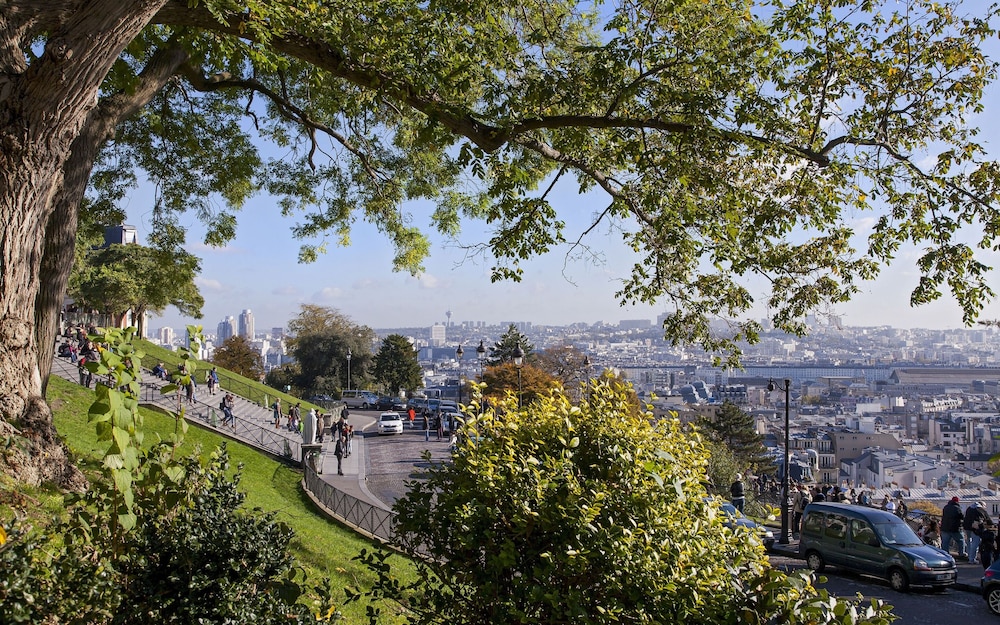 TIMHOTEL MONTMARTRE 6/57