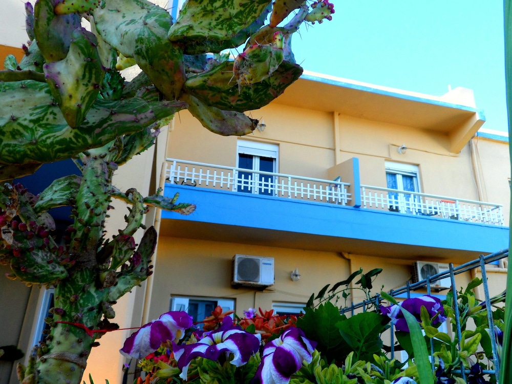 Aparthotel Papafotis 2/50