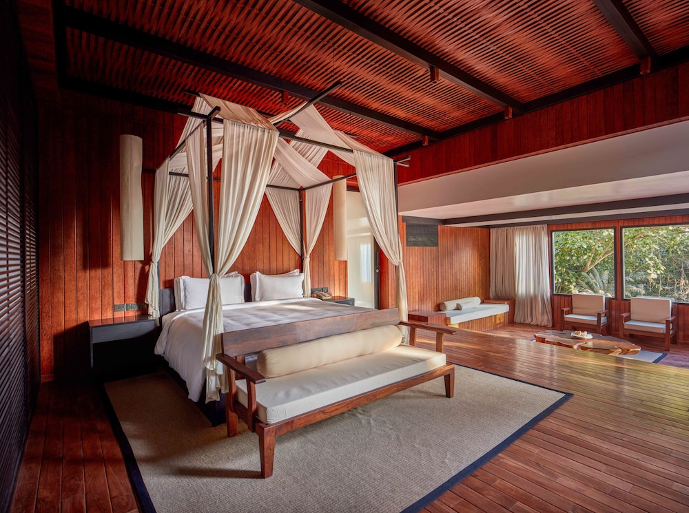 3 Bedrooms, Tata, Suite, 3 King Beds