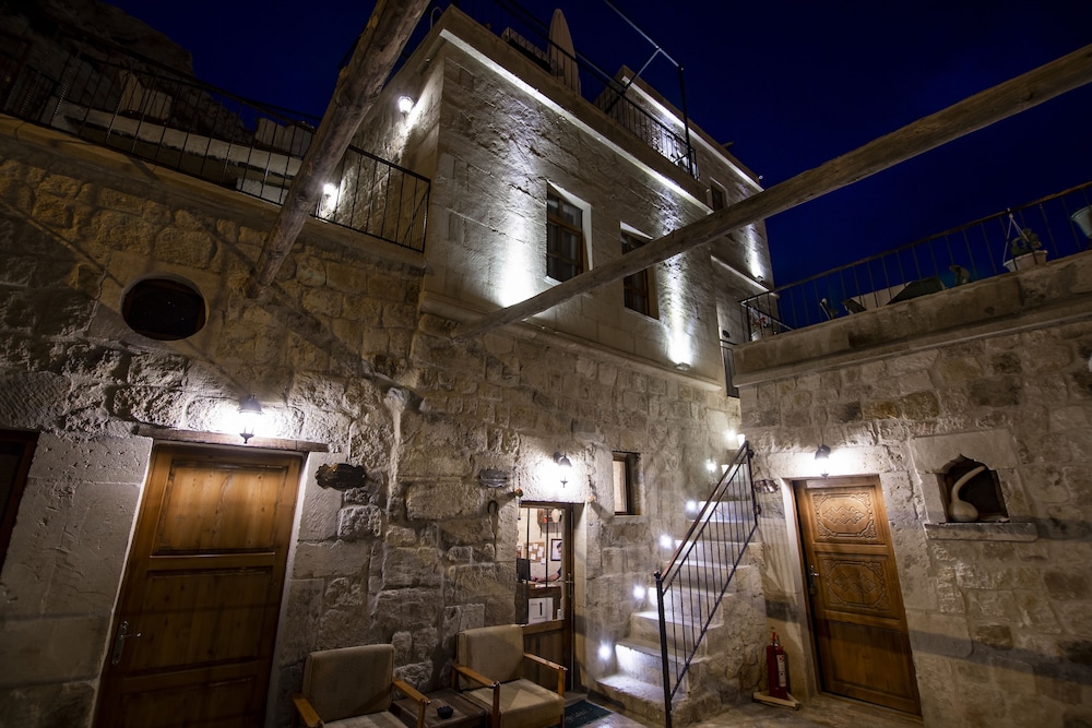 Kayadibi Cave Otel 3/49