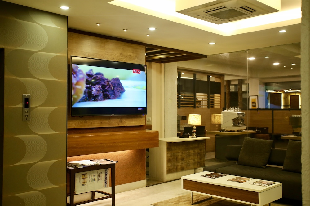 Marcopolo Business Hotel 50/50