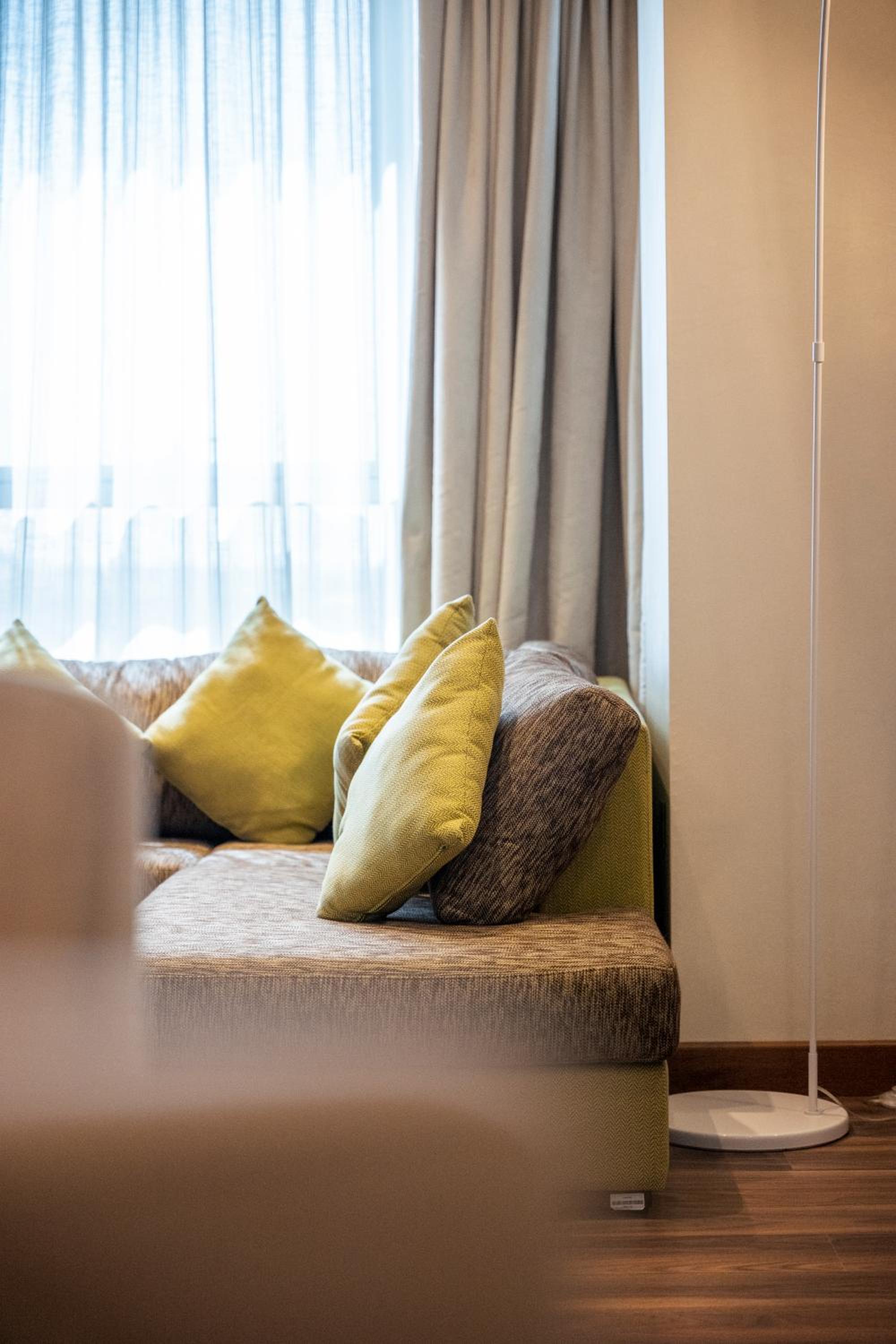 remal hotel al dhannah