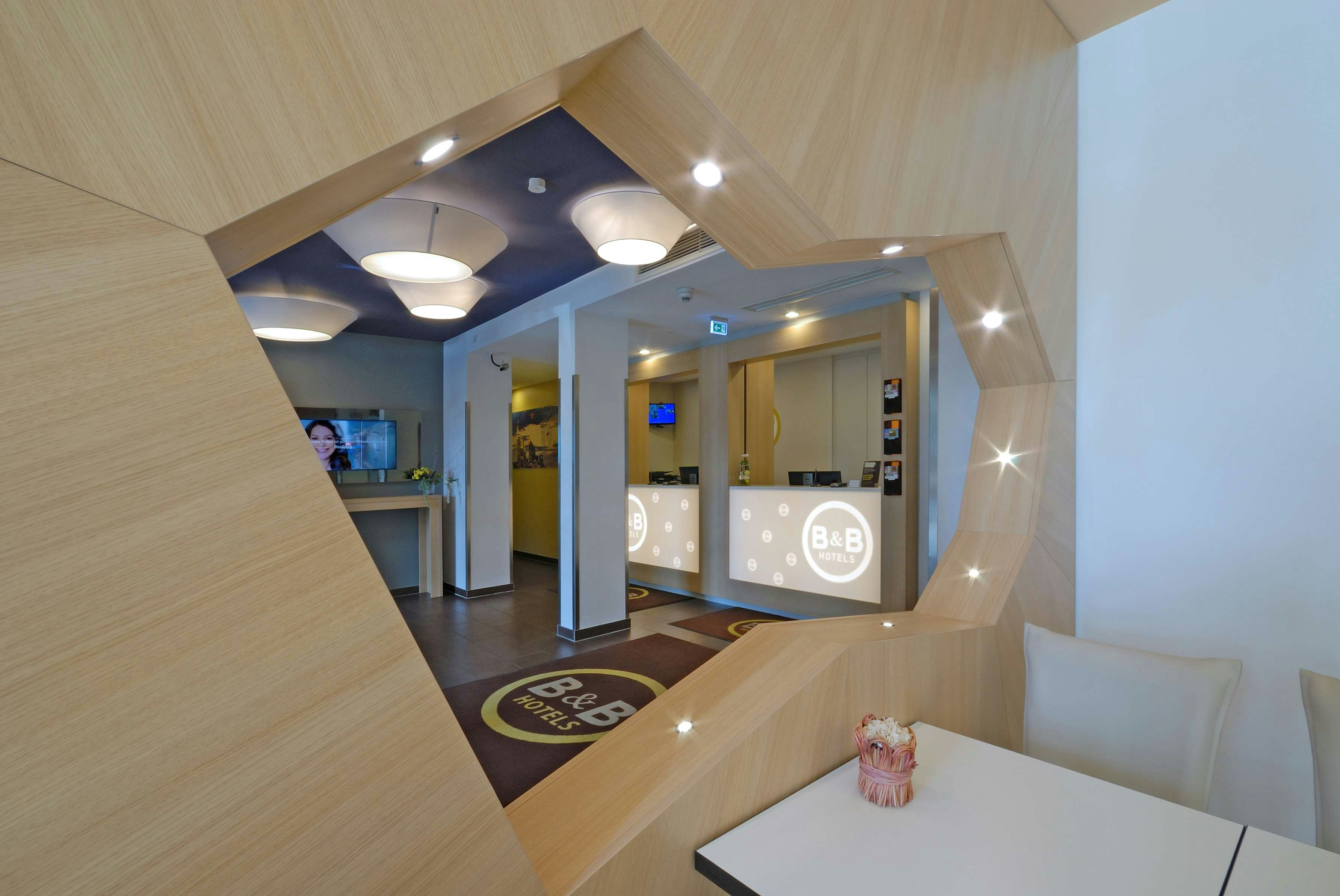 B&B Hotel Frankfurt City-Ost 12/50