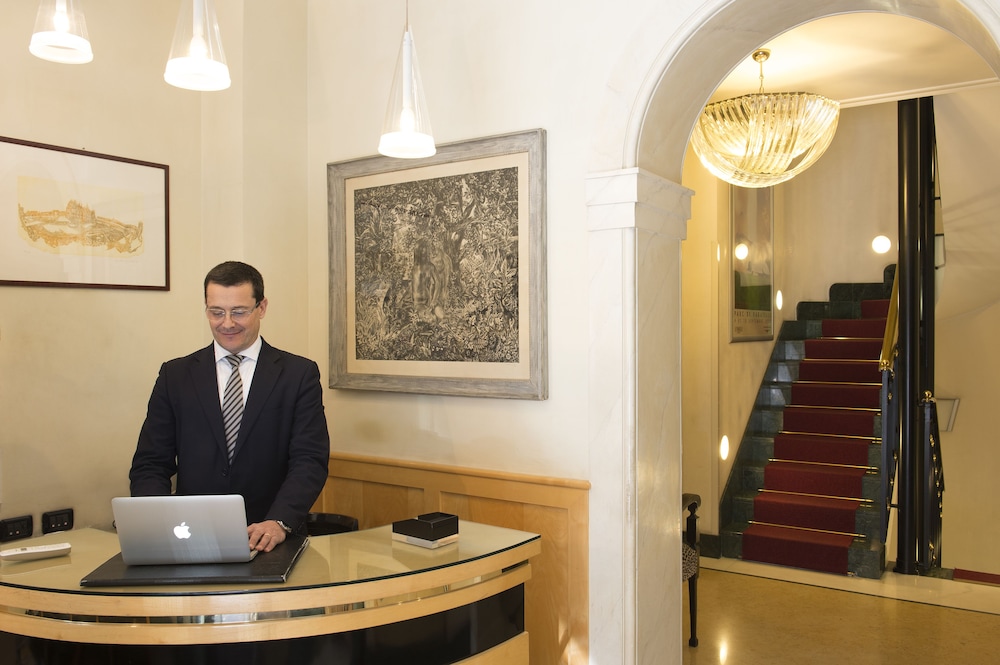 Hotel Gregoriana 47/54