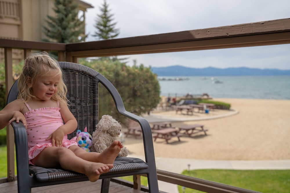 Tahoe Lakeshore Lodge & Spa 53/62