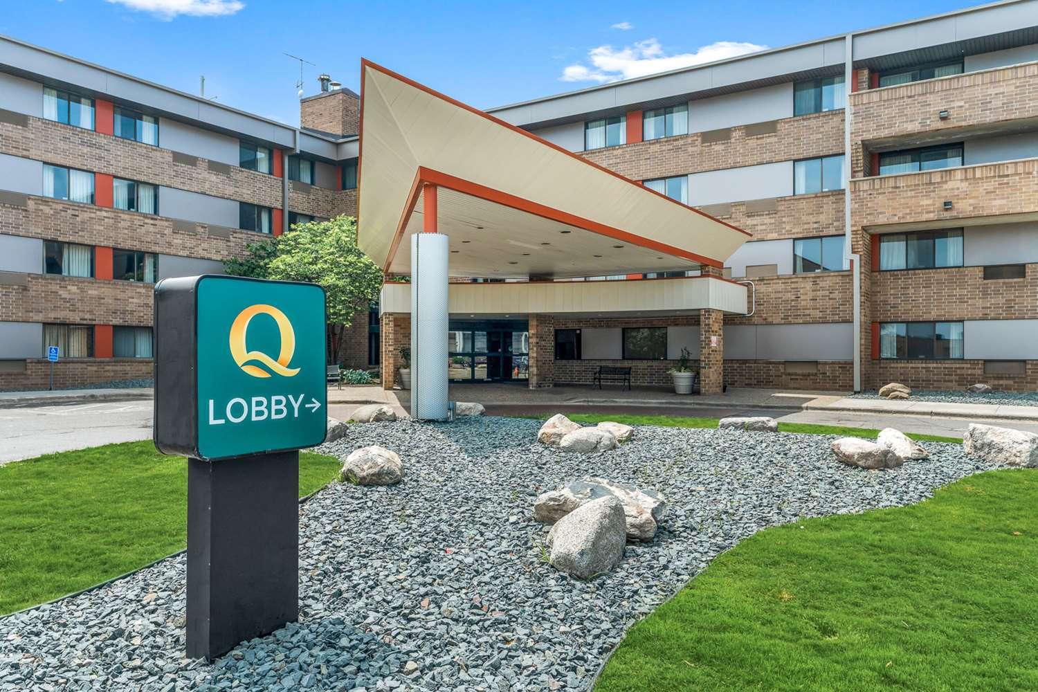 Quality Inn & Suites Mall of America - MSP Airport 38/38