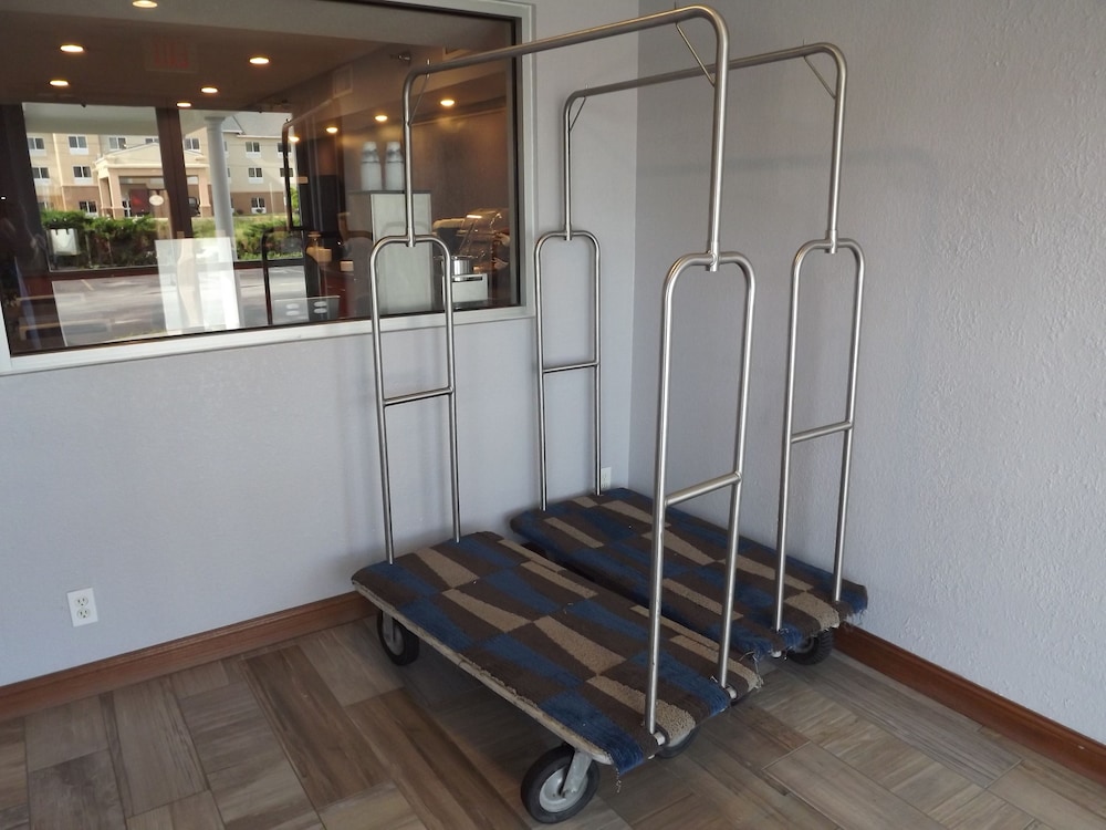 Microtel Inn Suites Ames 24/38