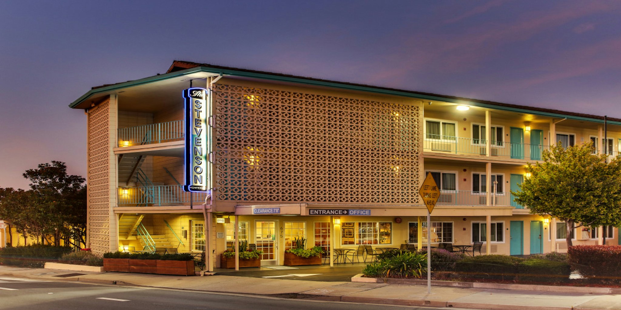 The Stevenson Monterey Hotel 2/30