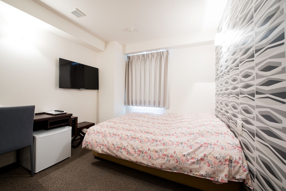 Yokohama Town Hotel 7/20