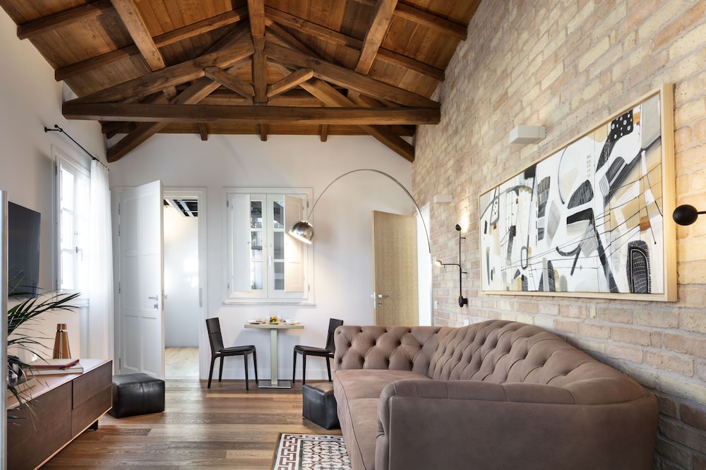 Casa Clat 32/50