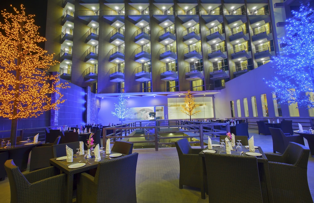 LONG BEACH HOTEL 38/38