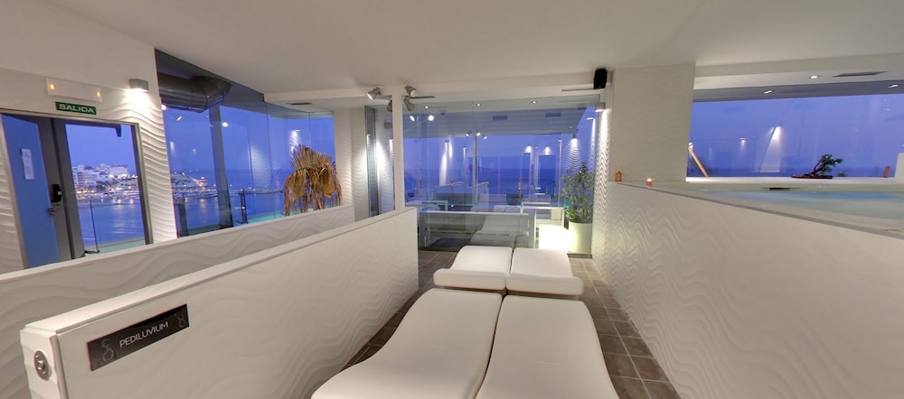 Villa del Mar Hotel 9/33