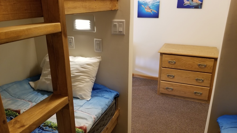 Brook Pointe Inn 39/53
