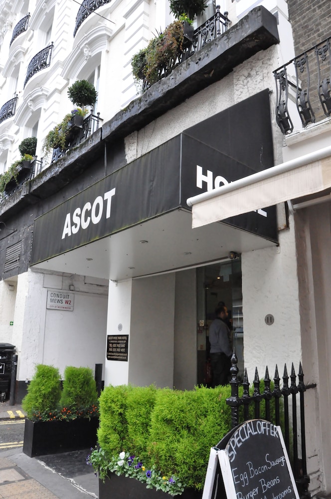 ASCOT HYDE PARK HOTEL 2/58