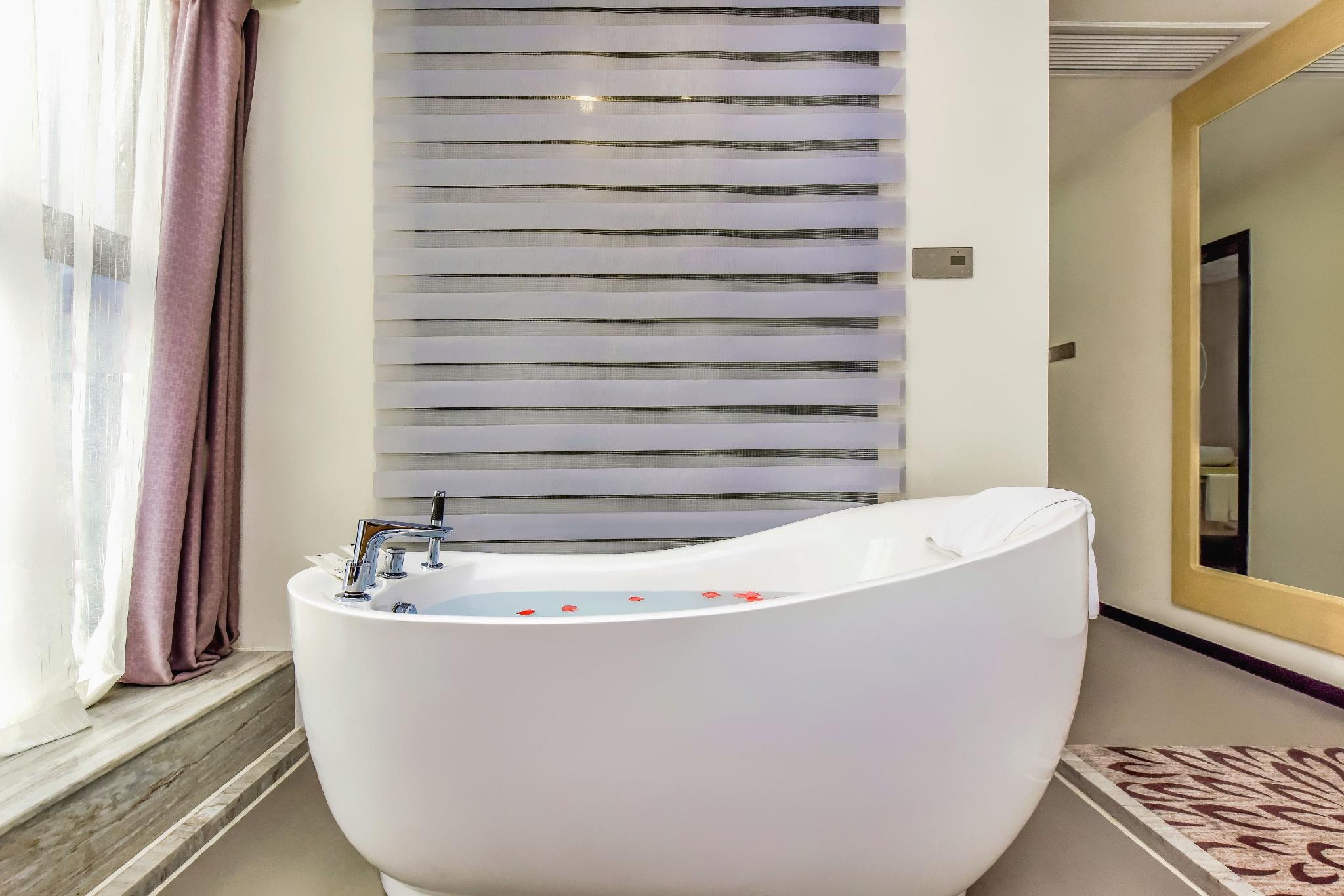 Lavande Hotels (Luzhou Jiale Century City) 20/20