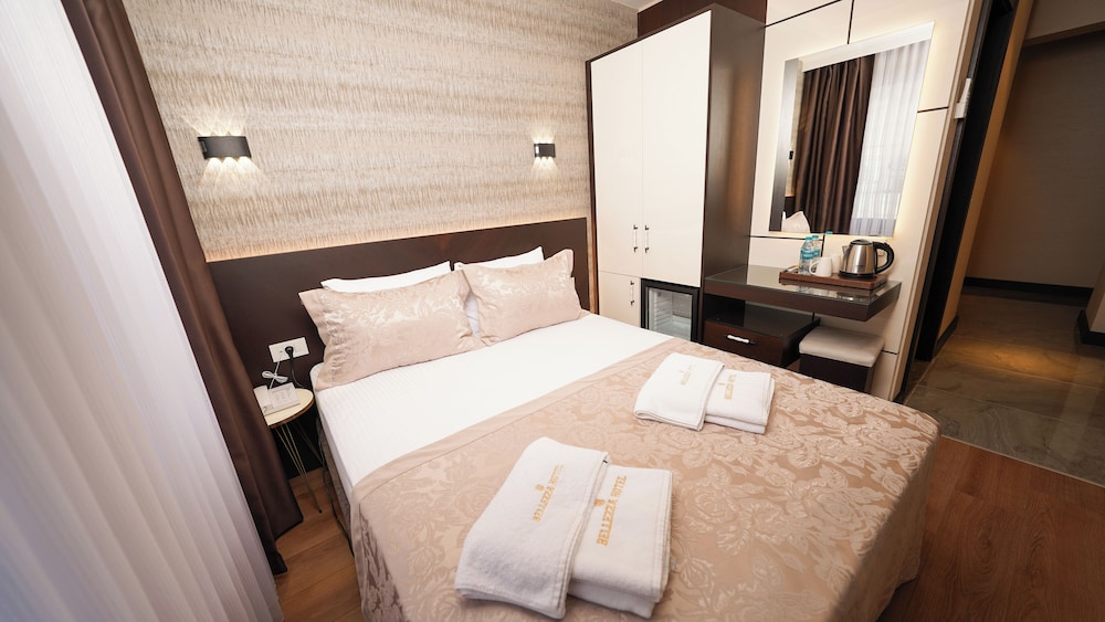 Bellezza Hotel 6/26