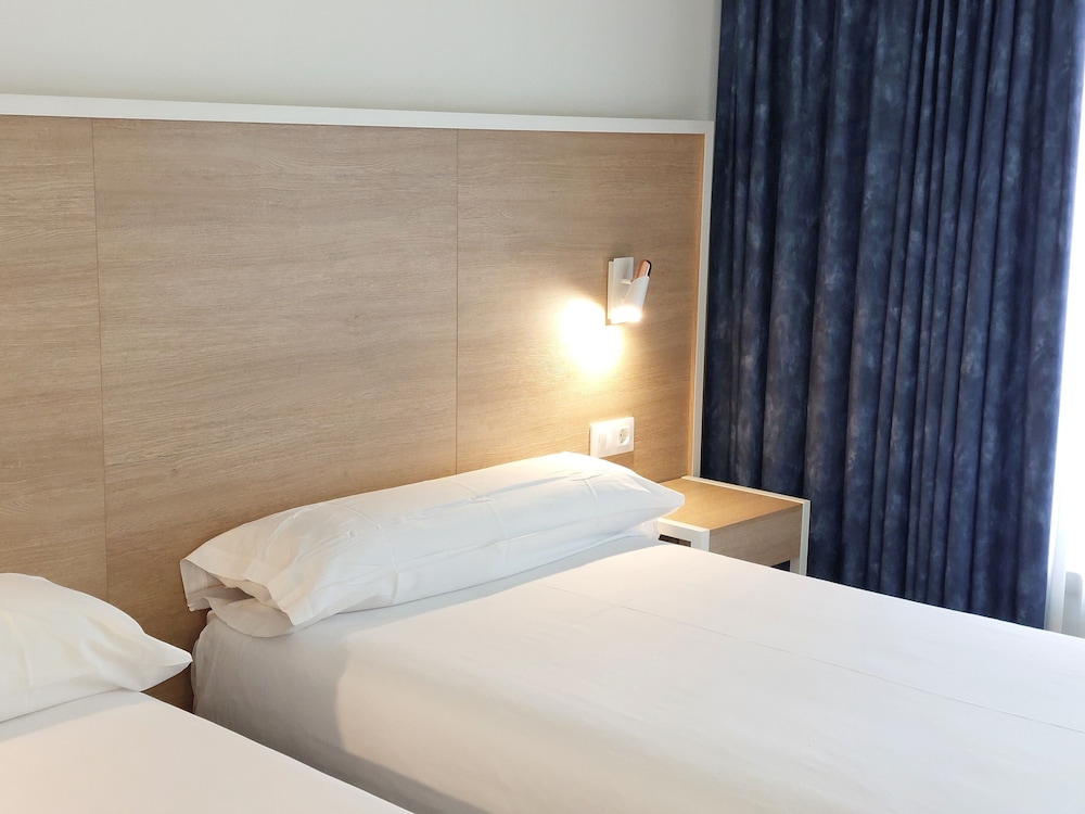 Hotel Costa Atlantica 21/49