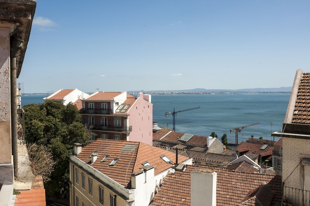 Portas do Teatro Apartments 46/50
