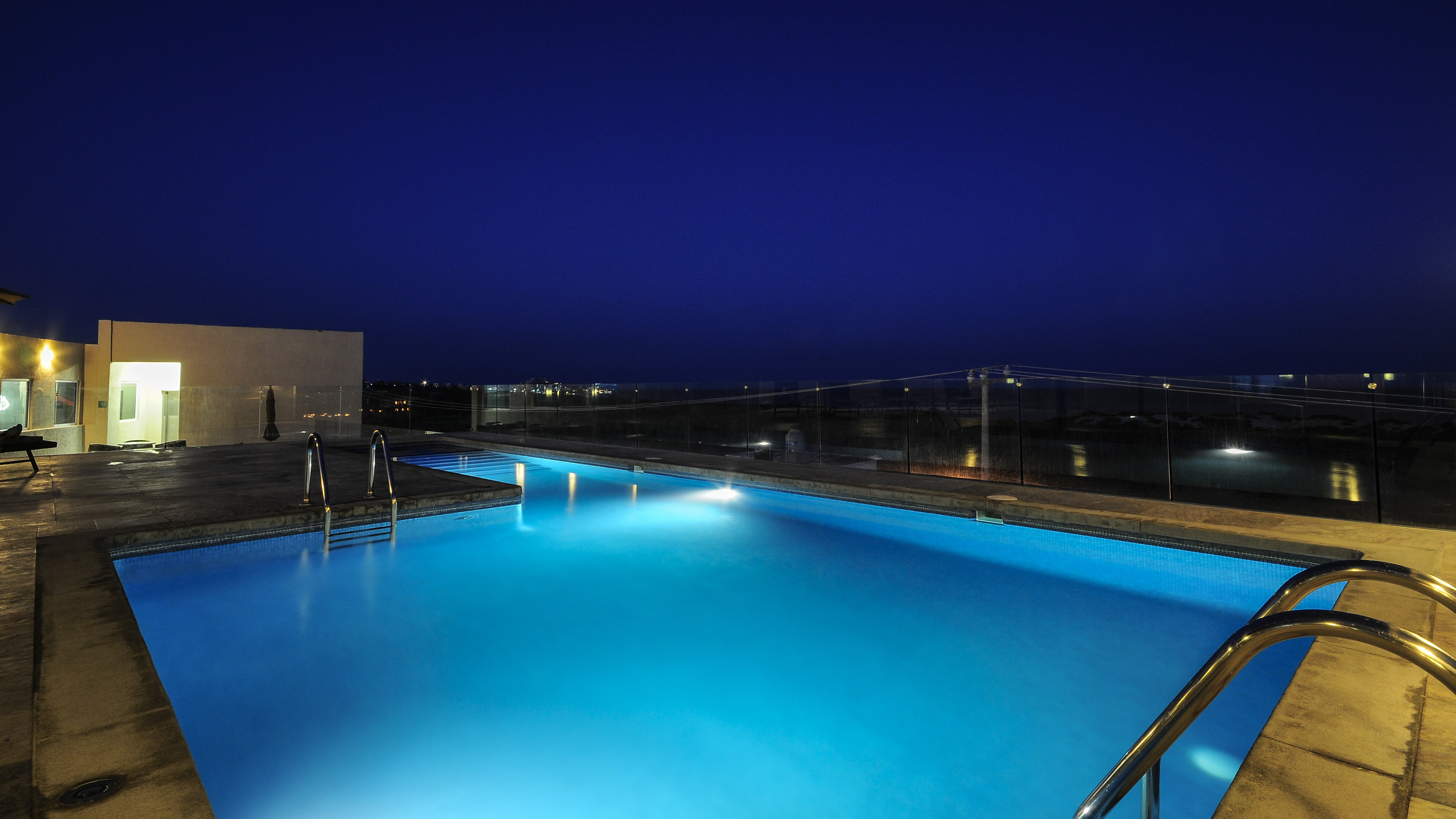 Holiday Inn Express Cabo San Lucas 45/71