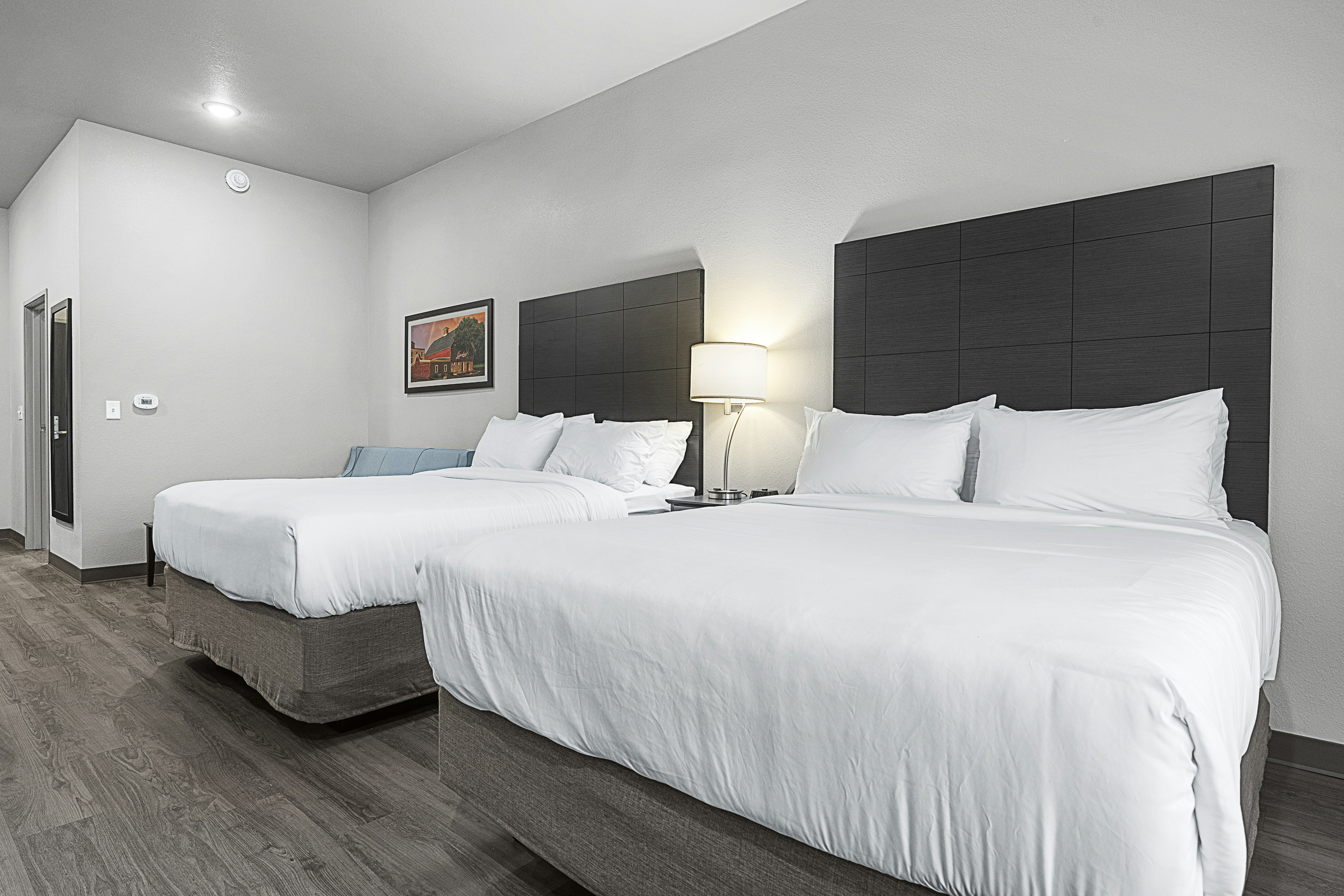 Riverstone Suites - Chippewa Falls 8/50