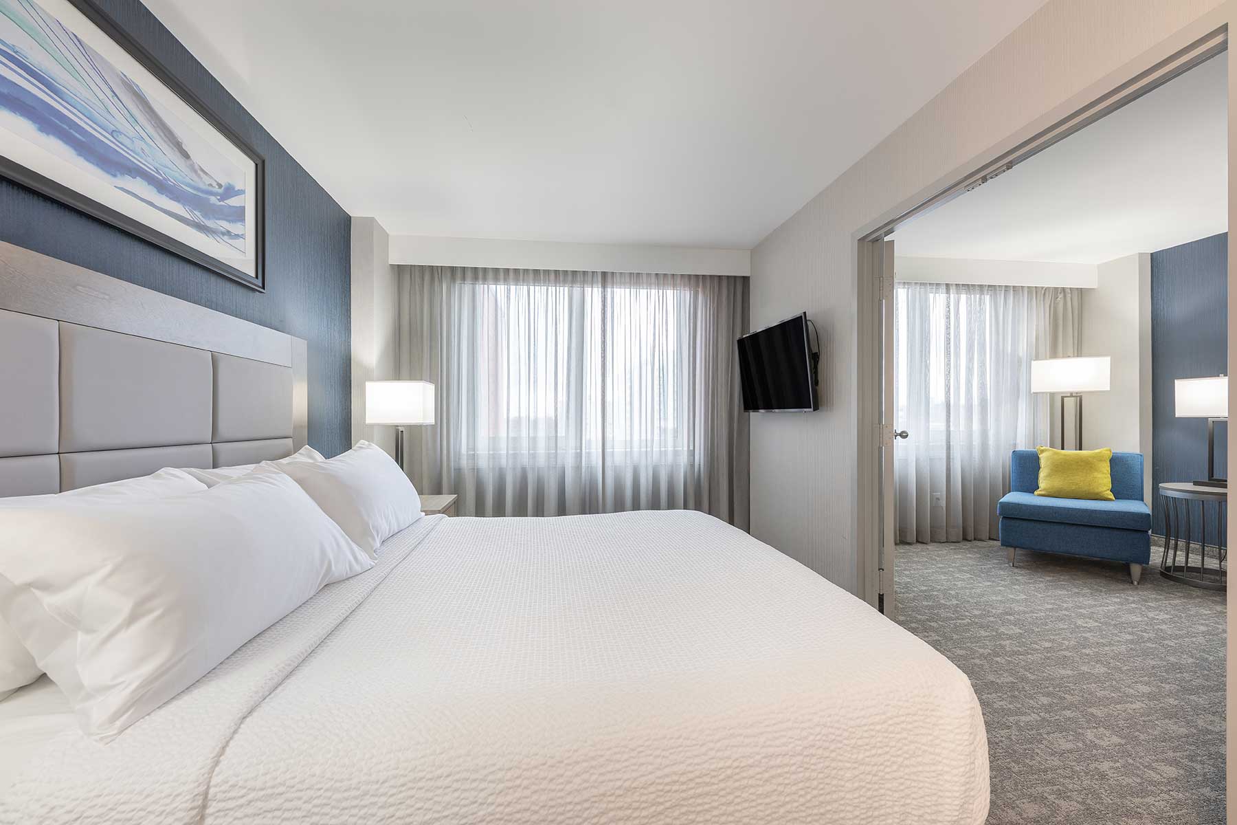 Skyline, Suite, King Bed