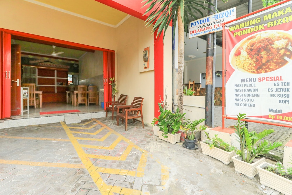 Penginapan Pondok Rizqi 1/32