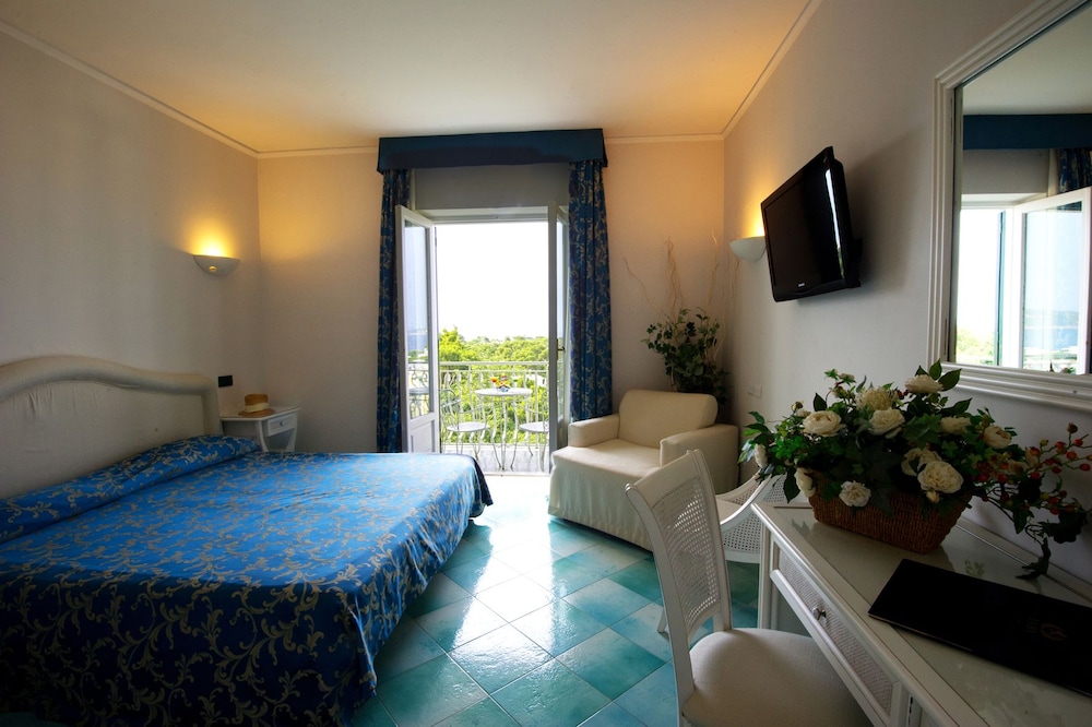 Hermitage Resort and Thermal Spa Hotel 37/76