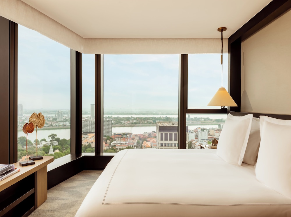 Family Suite, Mekong, King and Twin Beds
