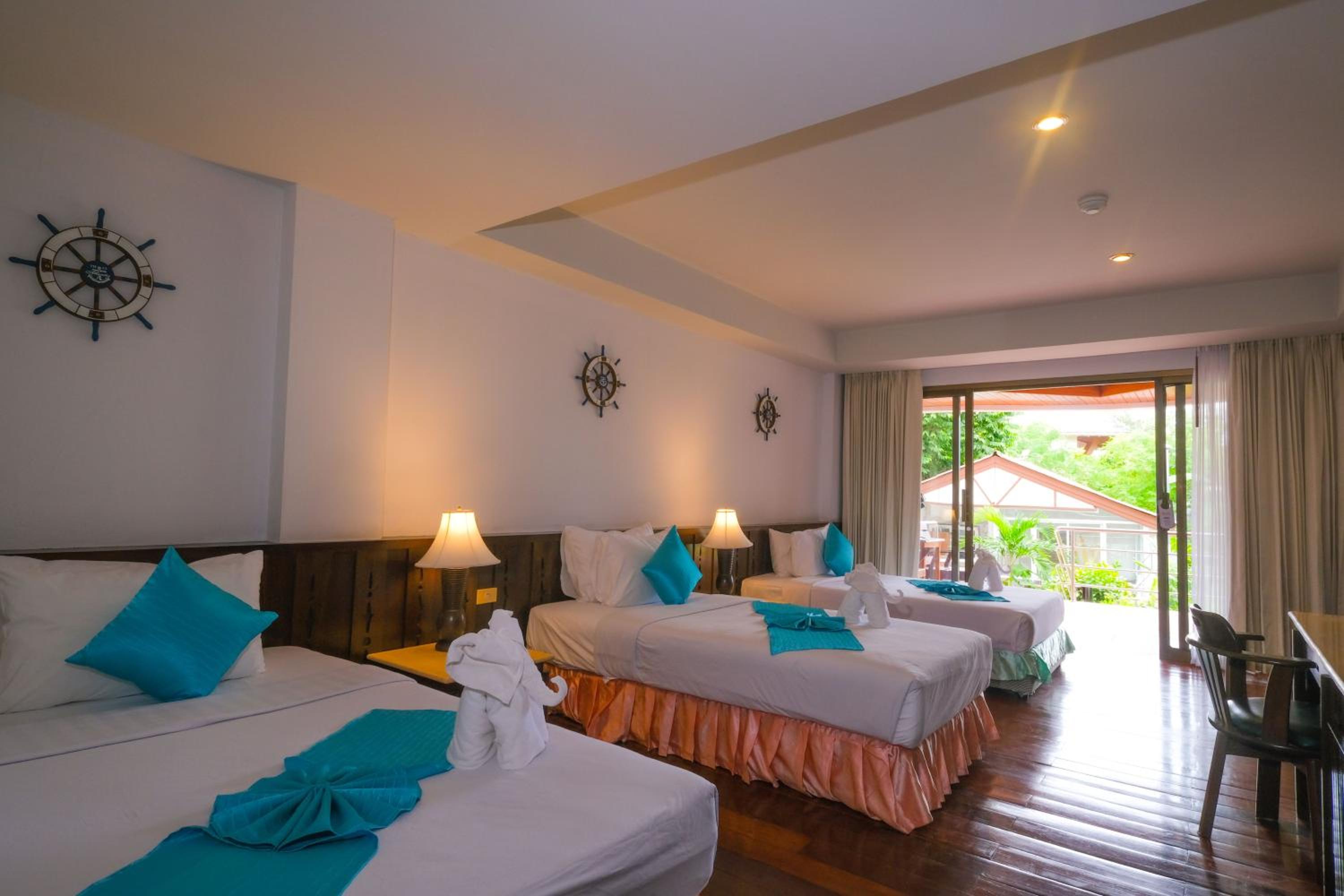 غرفة سوبيريور ثلاثية، Smile Samui Chaweng Beach Resort 2/10
