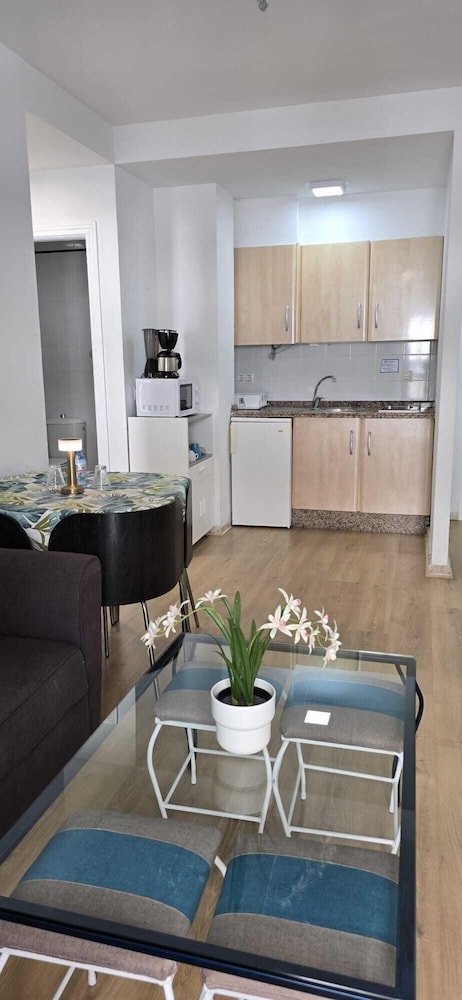 Candisol Cozy Inns 3/26