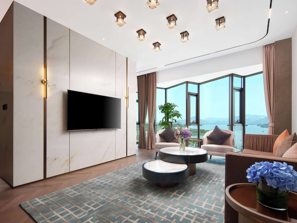 Grand Mercure Hangzhou Qingshan Lake 44/59
