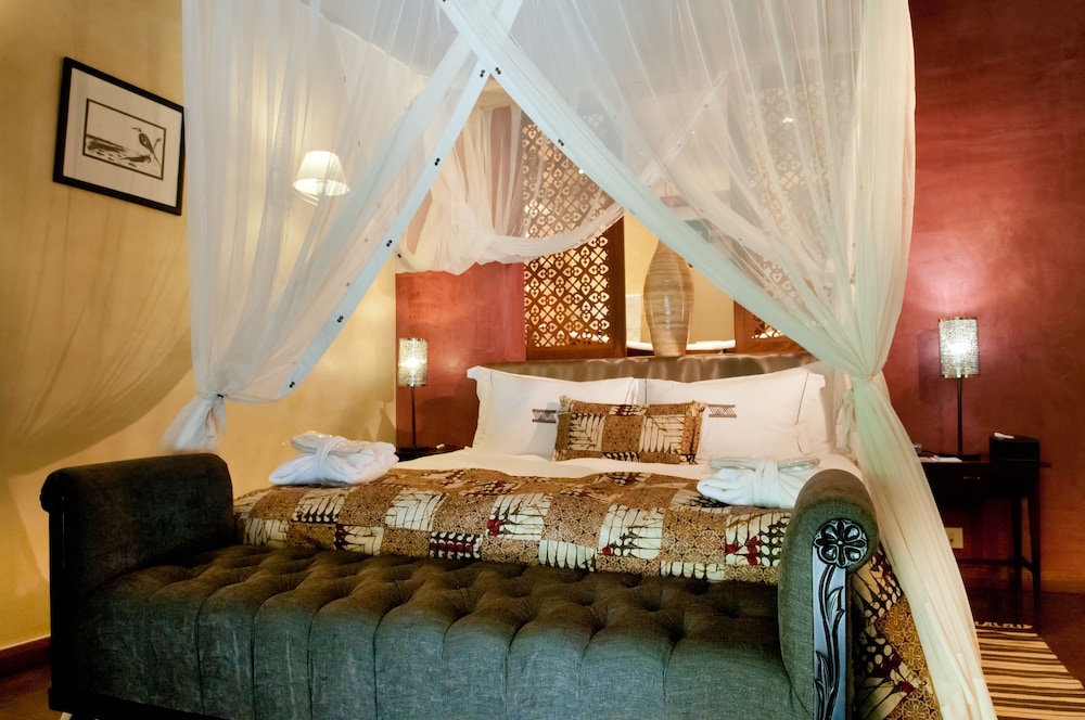 The Royal Senchi Resort/Hotel 15/50