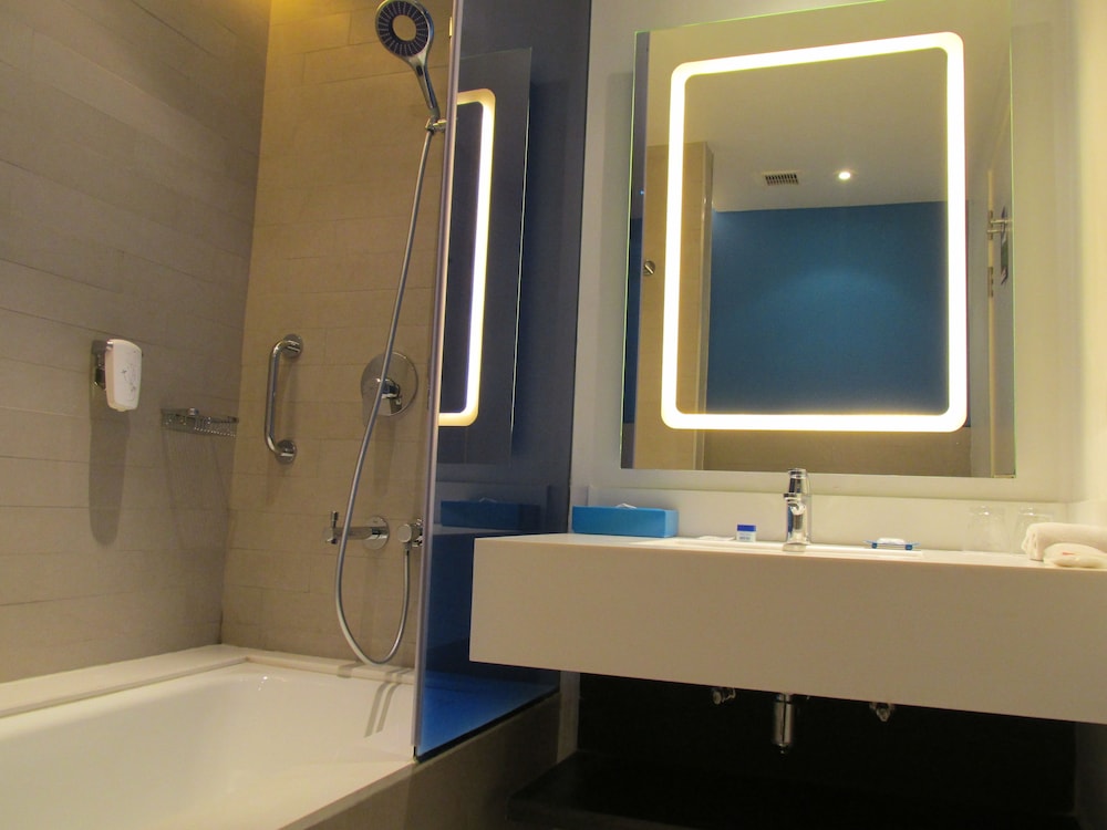 Park Inn By Radisson Gurgaon Bilaspur 43/44