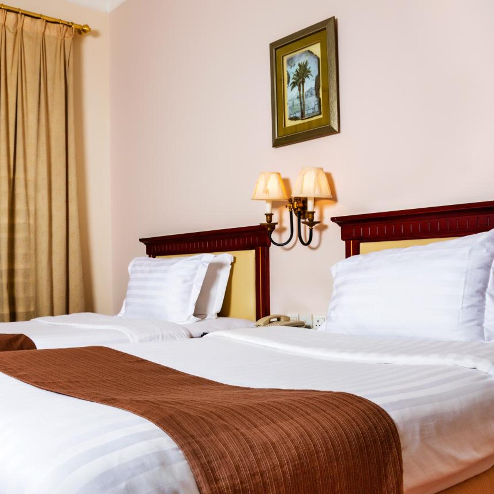 Deluxe, King Bed