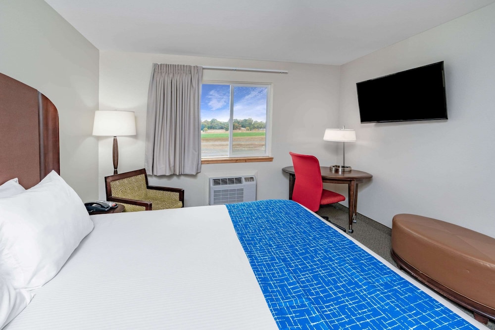 Travelodge by Wyndham Lovell/Bighorns 10/23